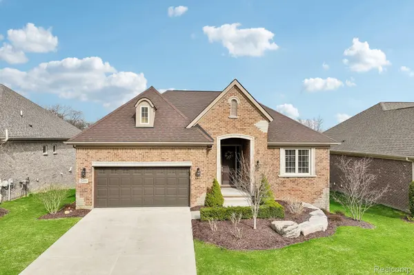 5499 Woodfall RD, Independence Charter Township, MI 48348