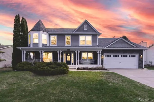 523 Dorchester WAY,  Milford,  MI 48381