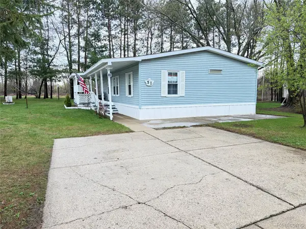 51 Green Valley Rd, Genesee Charter Township, MI 48506