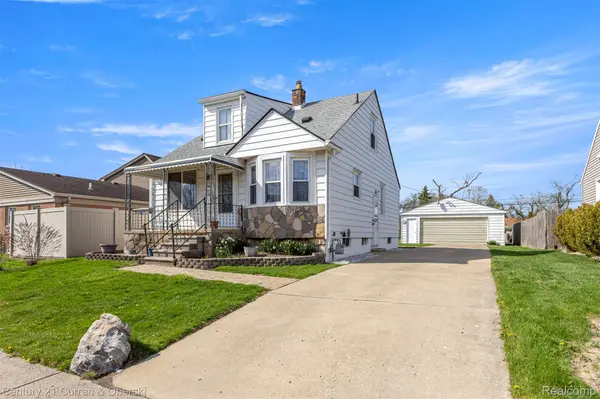 866 Clinton ST, Wyandotte, MI 48192
