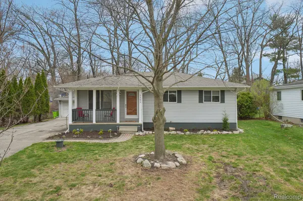 2385 Keith RD, West Bloomfield Charter Township, MI 48324