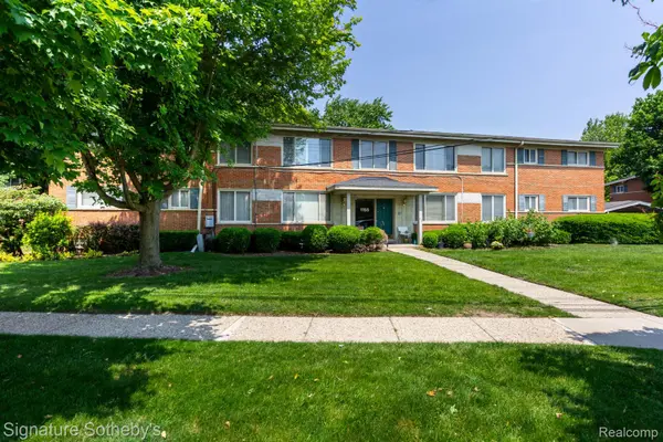1155 DERBY RD #8, Birmingham, MI 48009