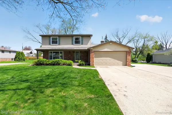 4284 Cherrywood DR, Troy, MI 48098