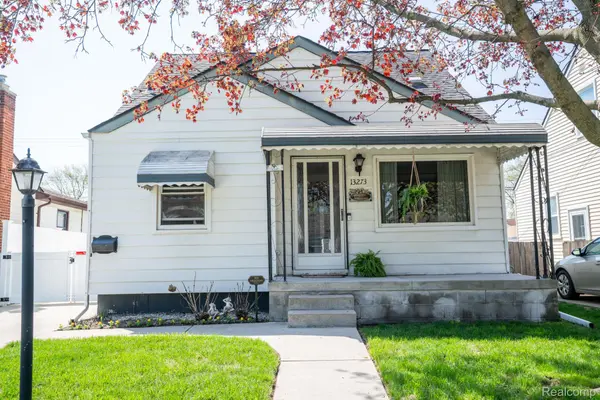 13273 Cunningham ST, Southgate, MI 48195