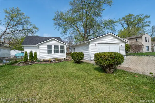 28457 Fairfax ST, Southfield, MI 48076