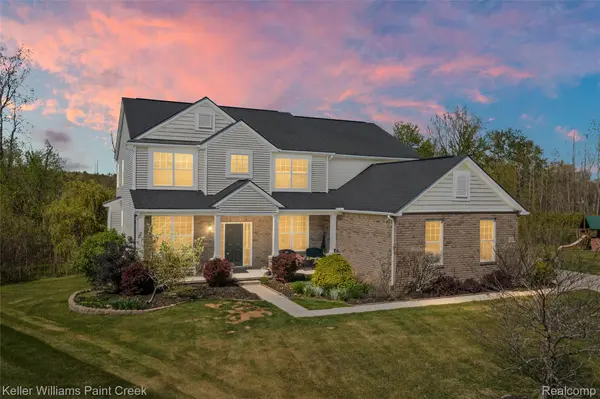 863 Appleton CT, Oakland Charter Township, MI 48363
