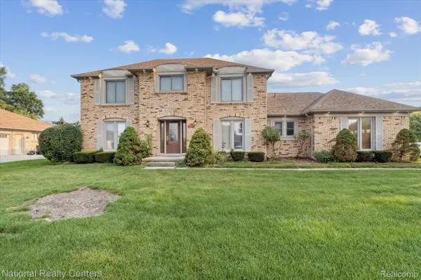 12387 Cedar DR, Shelby Charter Township, MI 48315