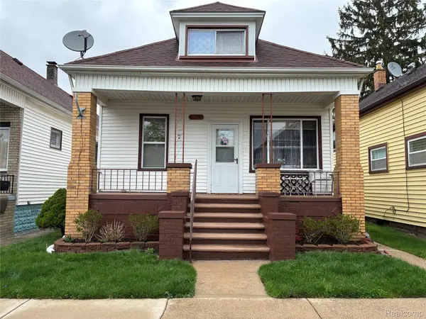 12044 Sobieski ST, Hamtramck, MI 48212
