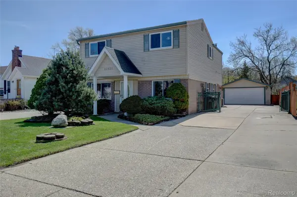 22520 E 13 Mile RD, St. Clair Shores, MI 48082