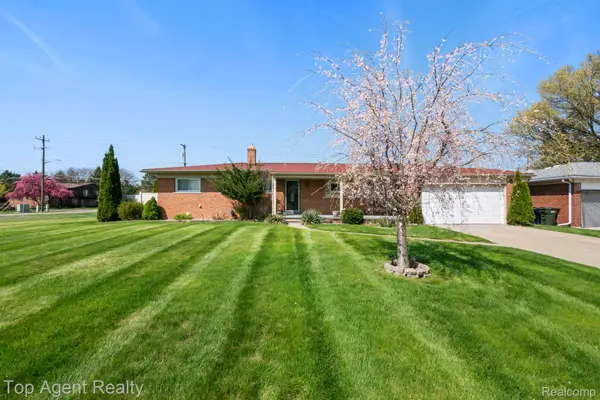 38011 Medville DR,  Sterling Heights,  MI 48312