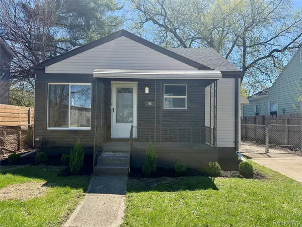 828 E Elza AVE, Hazel Park, MI 48030