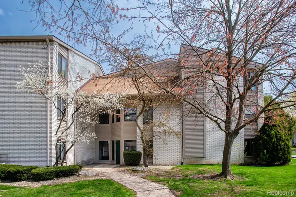 31993 W 12 Mile RD #109, Farmington Hills, MI 48334