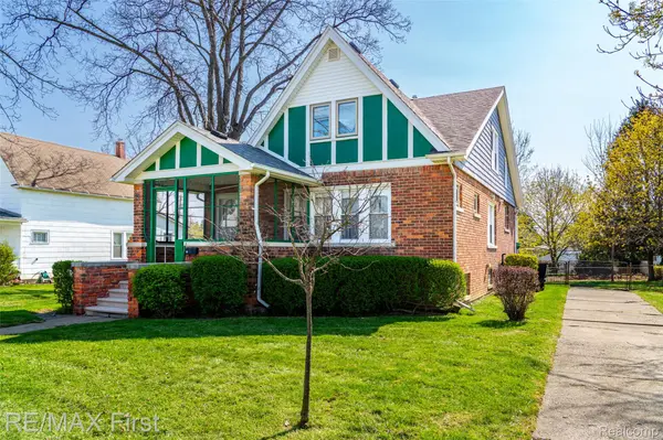 41 Beyne ST, Mt. Clemens, MI 48043