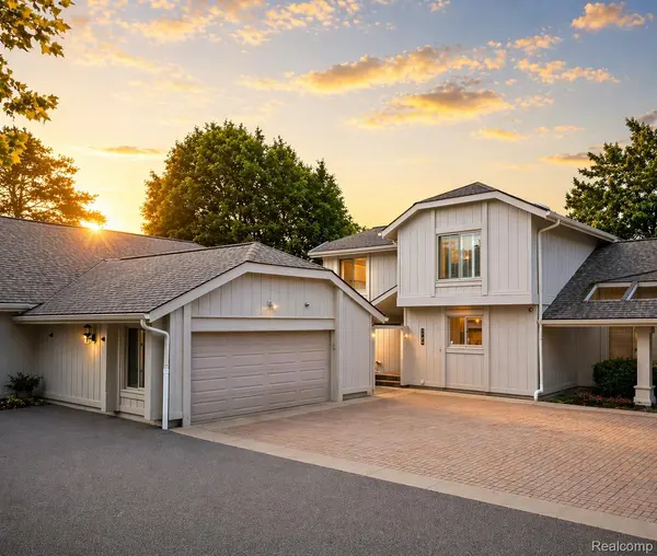 1795 Golf Ridge DR, Bloomfield Hills, MI 48302