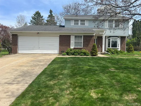 2626 Gemini DR, Orion Charter Township, MI 48360