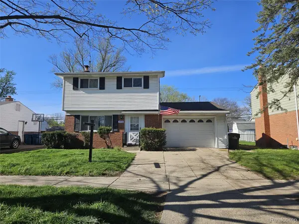 34918 Winslow ST, Wayne, MI 48184