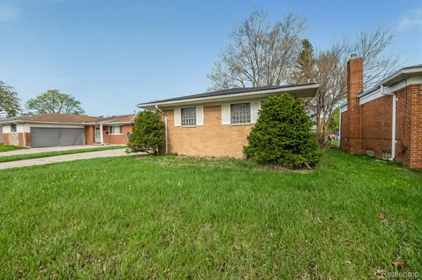 28298 Marcia AVE, Warren, MI 48093