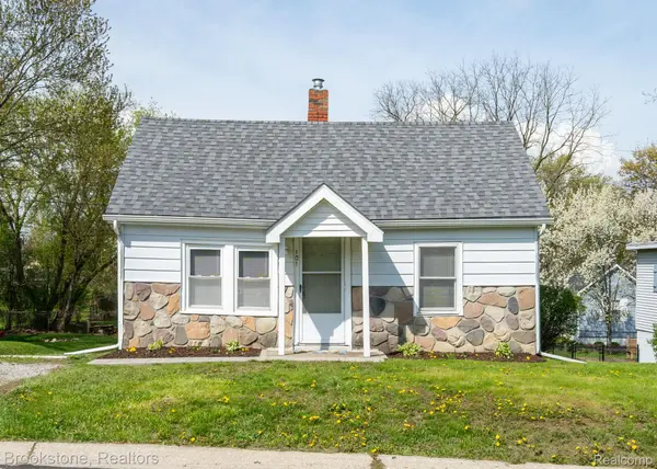 101 Tebeau CT, Auburn Hills, MI 48326