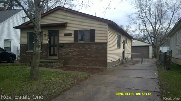 18949 Kenosha ST, Harper Woods, MI 48225