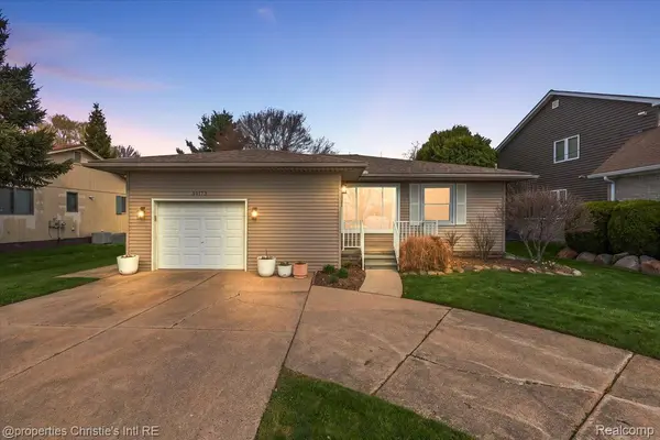 39173 Lakeshore DR, Harrison Charter Township, MI 48045