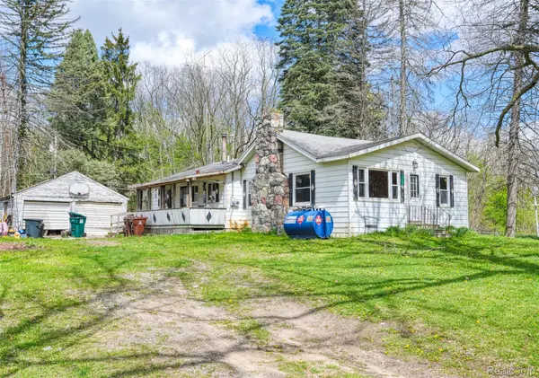 5704 Crandall RD, Howell Township, MI 48855