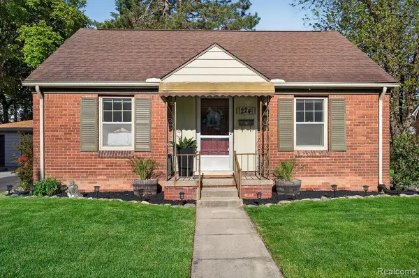 224 S Josephine AVE, Pontiac, MI 48341