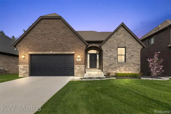 55162 Benson CT, Shelby Charter Township, MI 48316