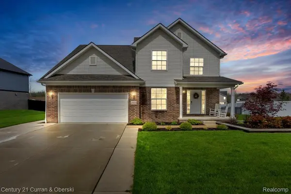 27070 Celtic DR, Flat Rock, MI 48134