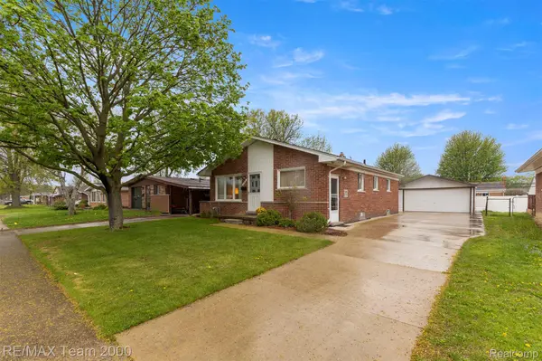 1182 S Venoy RD, Westland, MI 48186
