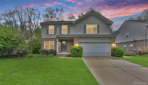 42040 Richmond DR, Van Buren Charter Township, MI 48111