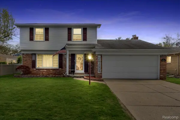 32829 Middleboro ST, Livonia, MI 48154