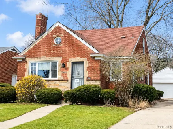8801 E Outer DR, Detroit, MI 48213