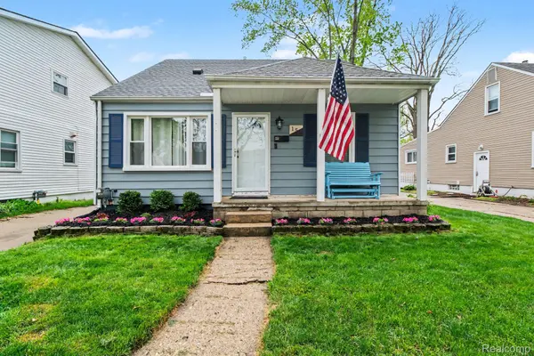 151 Highland AVE, Clawson, MI 48017