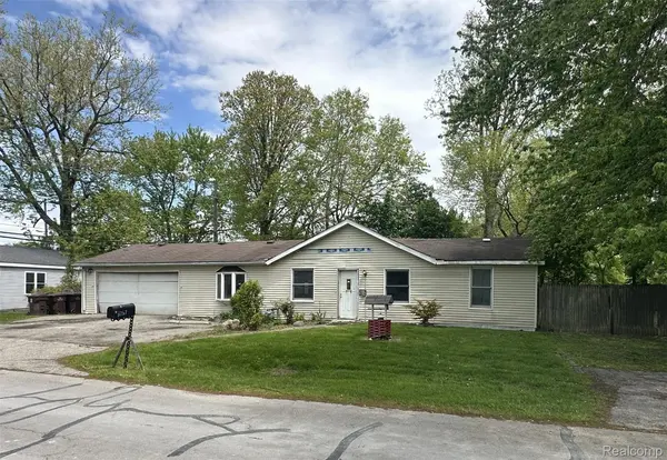 3357 Cloverdale ST, Frenchtown Township, MI 48162