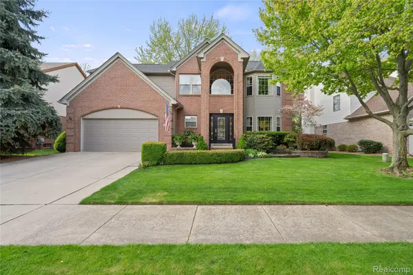 22056 Cherrywood RD, Woodhaven, MI 48183