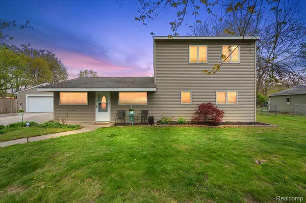 4550 Independence DR, Independence Charter Township, MI 48346