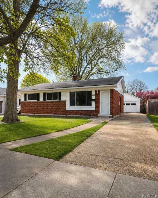 813 McKeighan AVE, Flint, MI 48507