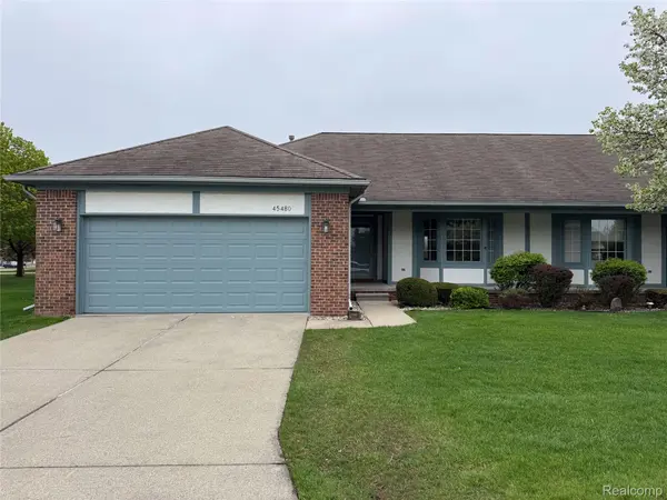 45480 Inverness CIR, Macomb Township, MI 48044