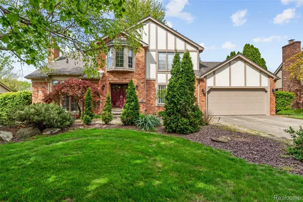 20125 Myron DR, Livonia, MI 48152