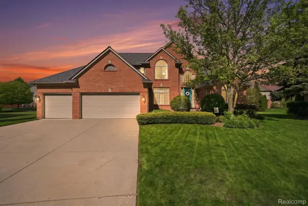 21345 Dalton CT, Macomb Township, MI 48044