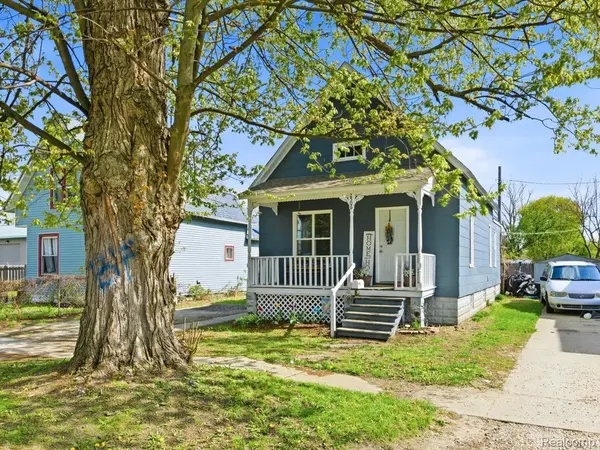 2506 Division ST, Port Huron, MI 48060
