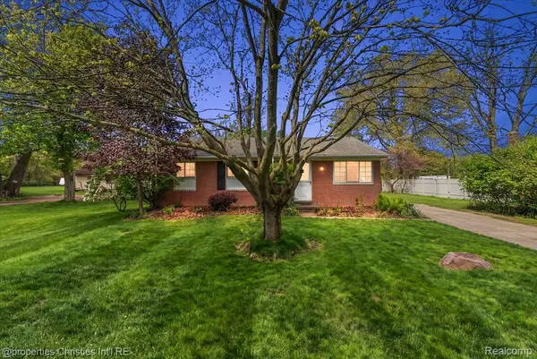 5894 Heyer ST, Romulus, MI 48174