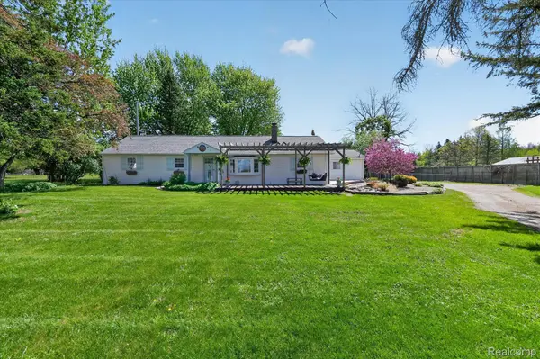8081 S Jennings RD, Mundy Township, MI 48473