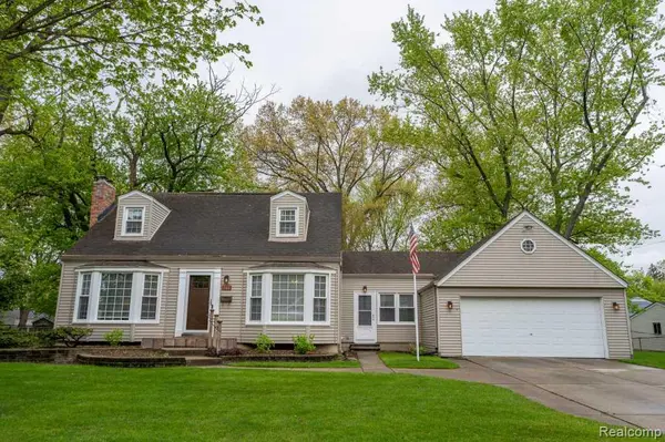 244 Gladwin AVE, Clawson, MI 48017
