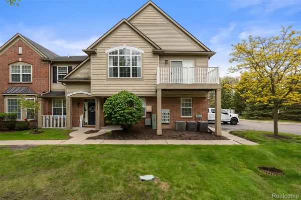 47708 Ormskirk DR, Canton Charter Township, MI 48188