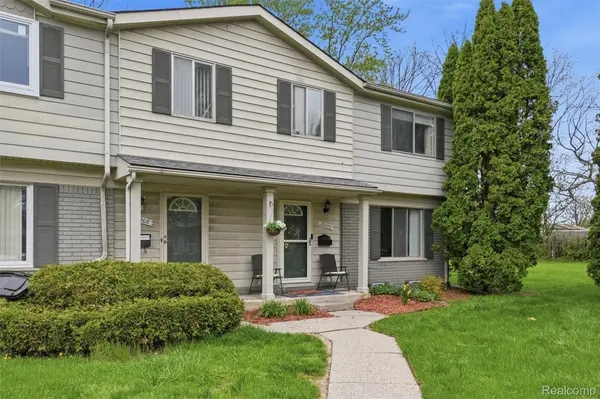 26200 Franklin Pointe DR, Southfield, MI 48034