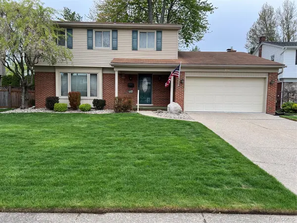 2140 Gorno CT, Trenton, MI 48183