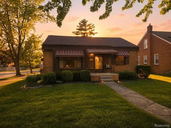 1512 19th ST, Wyandotte, MI 48192