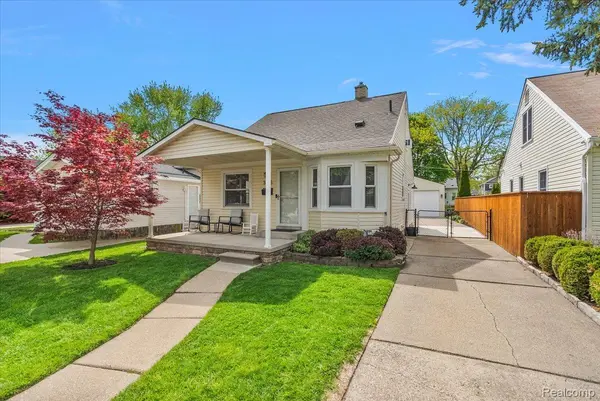 3665 Bacon AVE, Berkley, MI 48072