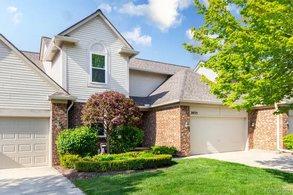 20725 Kenmare DR, Macomb Township, MI 48044